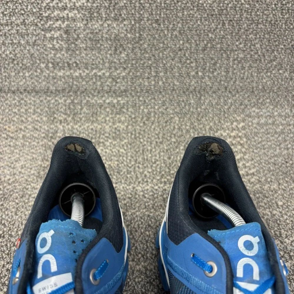 On Cloudflow Men's Size 11 Blue Black Running Comfort Shoes Swiss Engineering